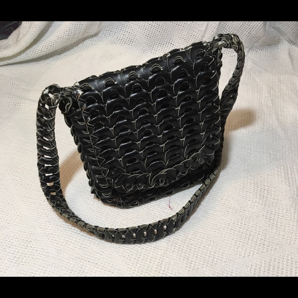 🛑SOLD🛑 💋VINTAGE CROSS BODY/SHOULDER BAG💋